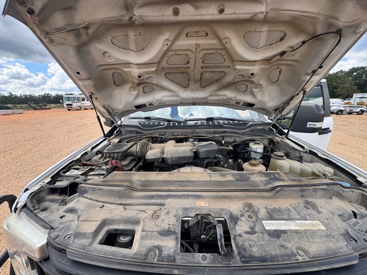 2019-ford-f250-xl-image-16