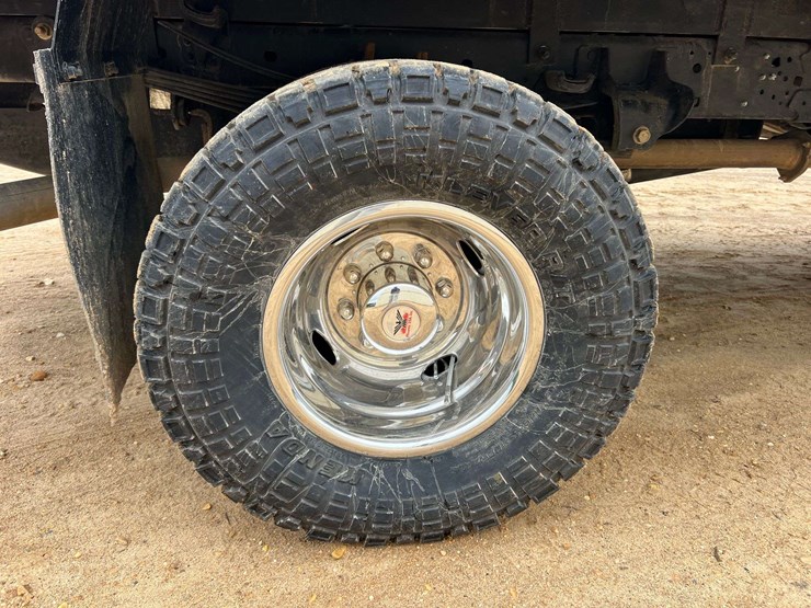 2022-ford-f350-image-41