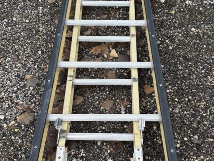 #81-•-bauer-7'/14'-fiberglass-combination-ladder-image-1
