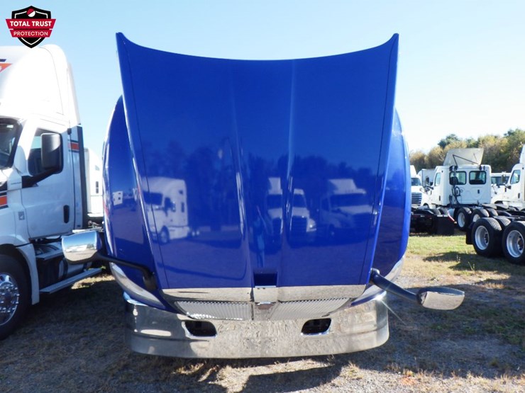 2021-kenworth-t680-image-23