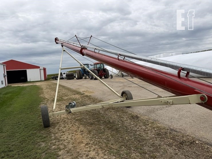 buhler-farm-king-856-image-4