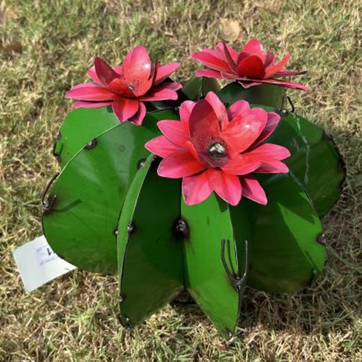 #171 • Metal Art - Small Cactus w/Pink Flowers