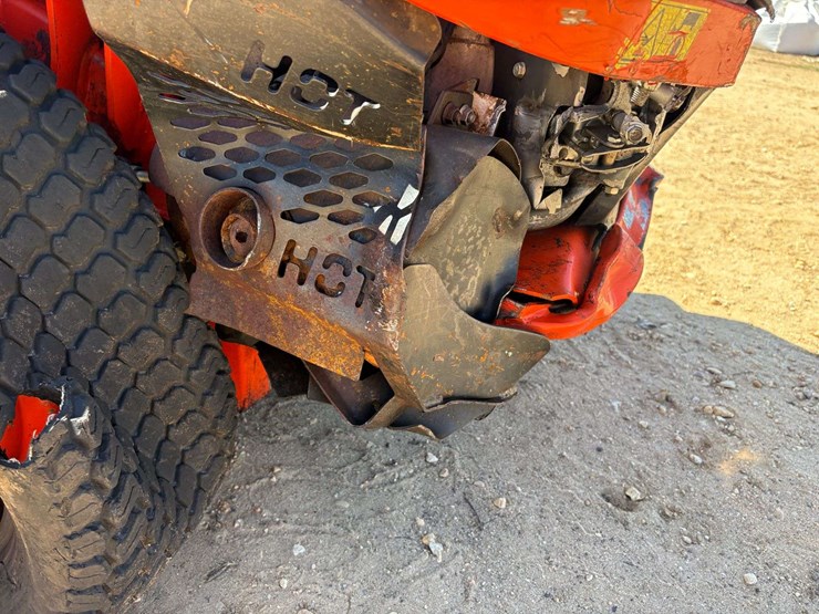 2019-kubota-z781kwi-54"-zero-turn-lawn-mower-image-19