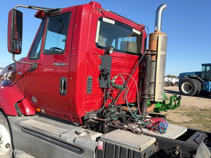 2012-international-prostar-image-43