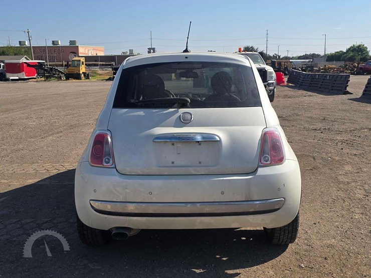 2012-fiat-500-image-8