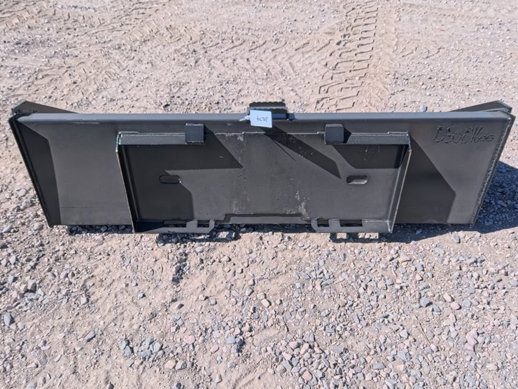 #3074-•-new-skid-steer-quick-attach-78-inch-bucket-with-cutting-edge-image-4