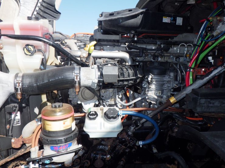 2018-freightliner-cascadia-125-image-15