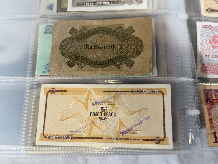 #40307-•-foreign-currency-bank-notes-image-173