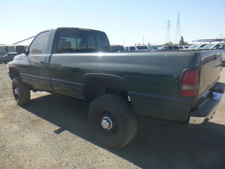 1994-dodge-ram-2500-image-4