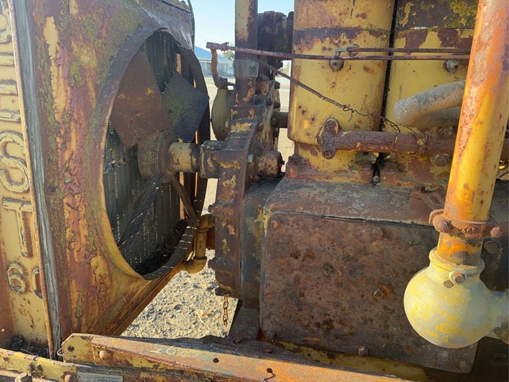 caterpillar-60-image-19
