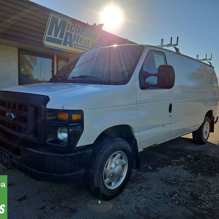 2013 FORD CARGO