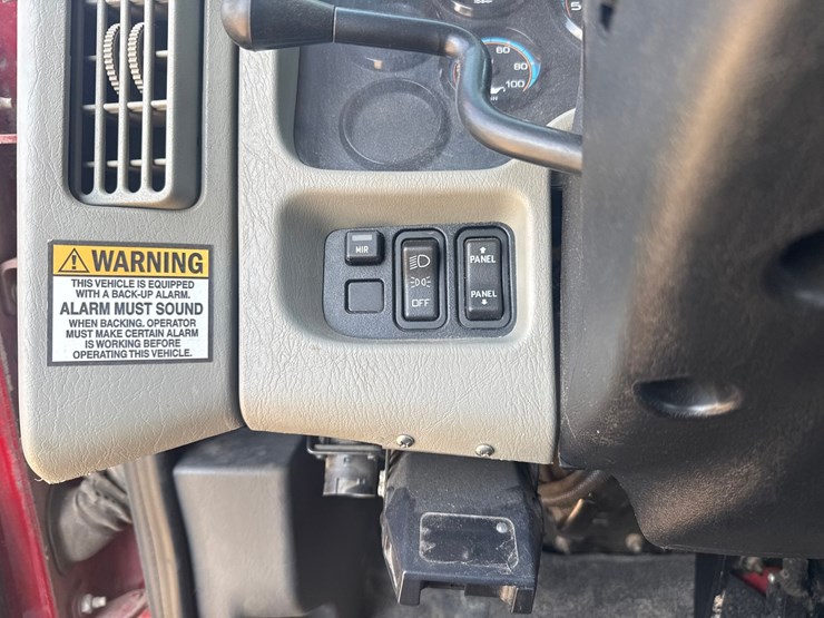 2015-versalift-vxd50-image-85