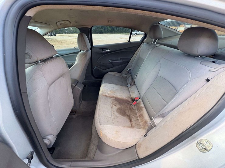 2017-chevrolet-cruz-4-door-sedan-(231,913-miles)-image-14