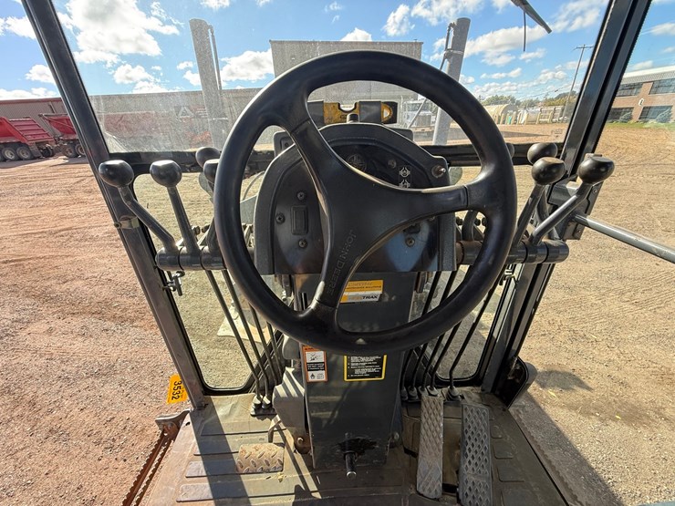 deere-672d-image-116