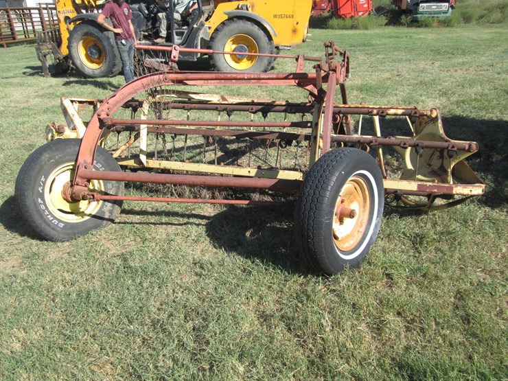 new-holland-256-image-3