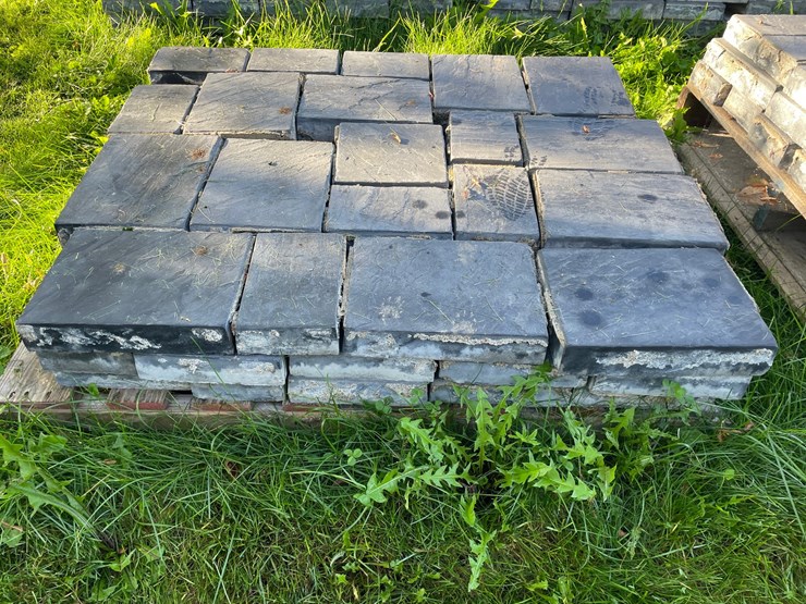 #3179-•-(3)-pallets-of-decorative-pavers-image-13