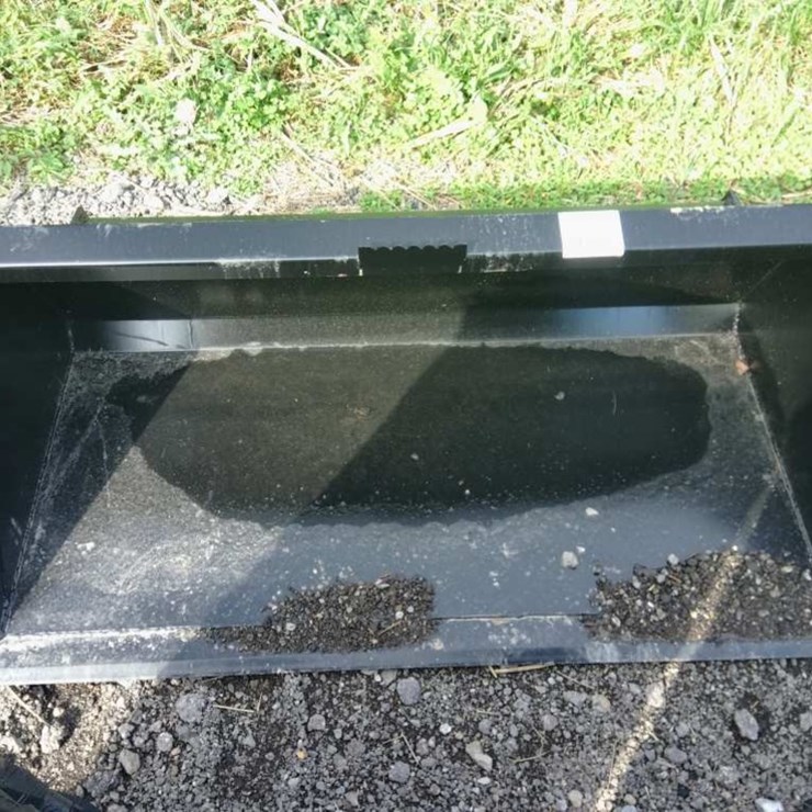 Swict 60" Quick Attach Bucket