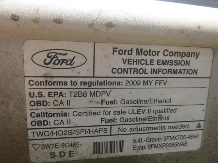2009-ford-econoline-350-image-12