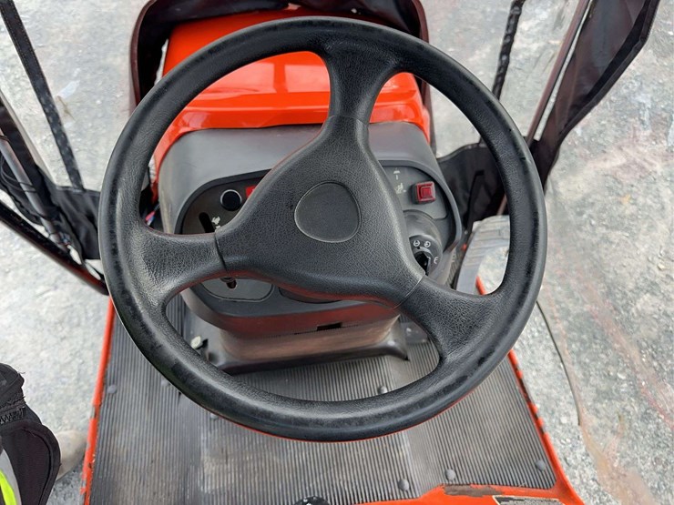 2007-kubota-gr2000-image-17