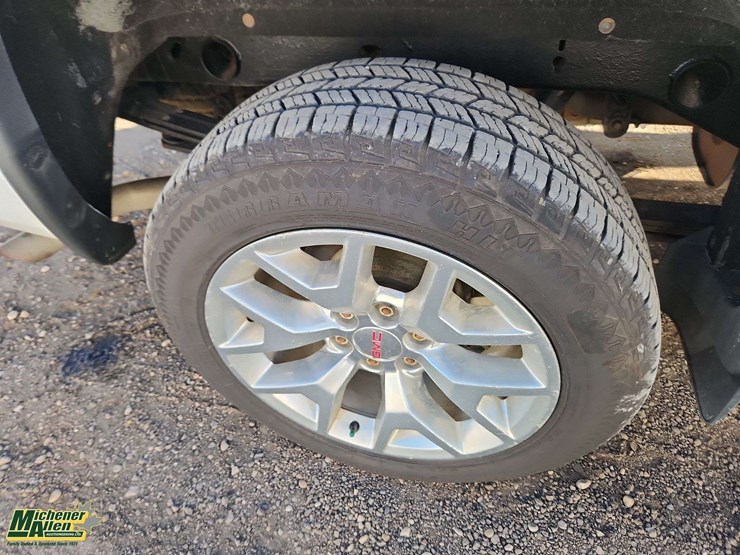 2017-gmc-sierra-1500-image-23