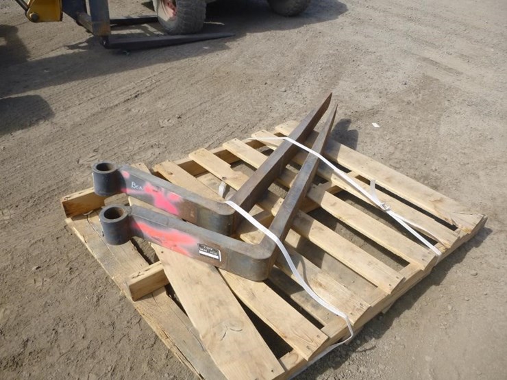 47"-reach-lift-forks-image-3