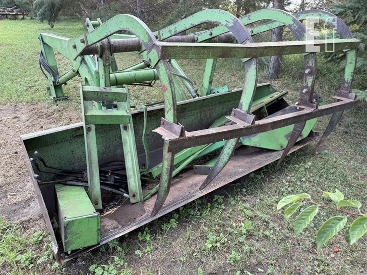 john-deere-148-image-6