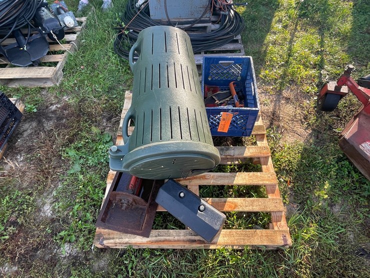 #3212-•-grass-packer,-agitator,-and-more-image-2