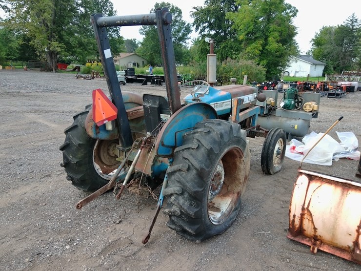 ford-3000-image-3