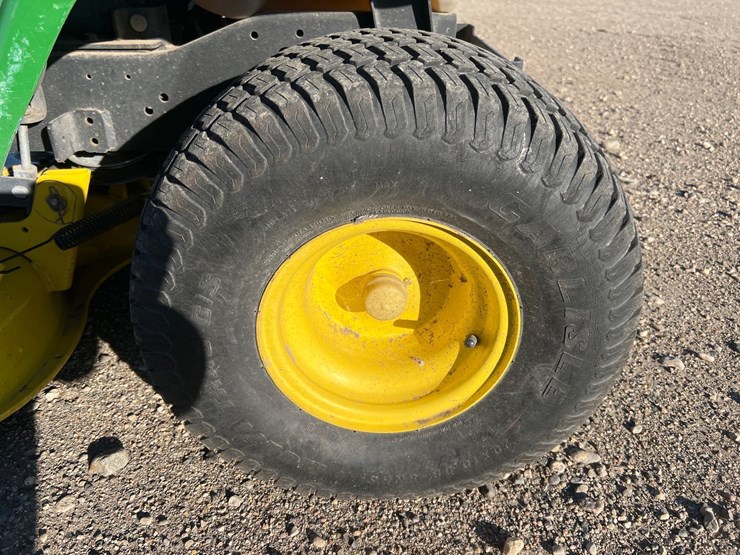 john-deere-x310-image-9