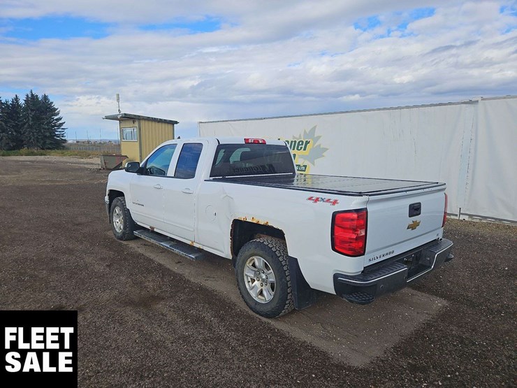 2015-chevrolet-silverado-1500-image-3