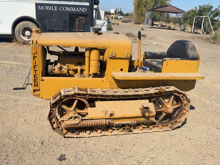 caterpillar-15-image-2
