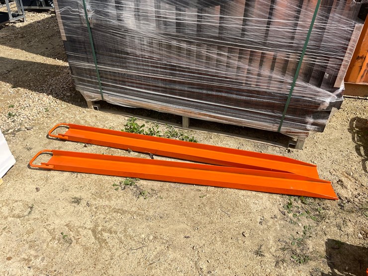 #2077-•-wolverine-skid-steer-pallet-fork-extensions-attachment-image-2