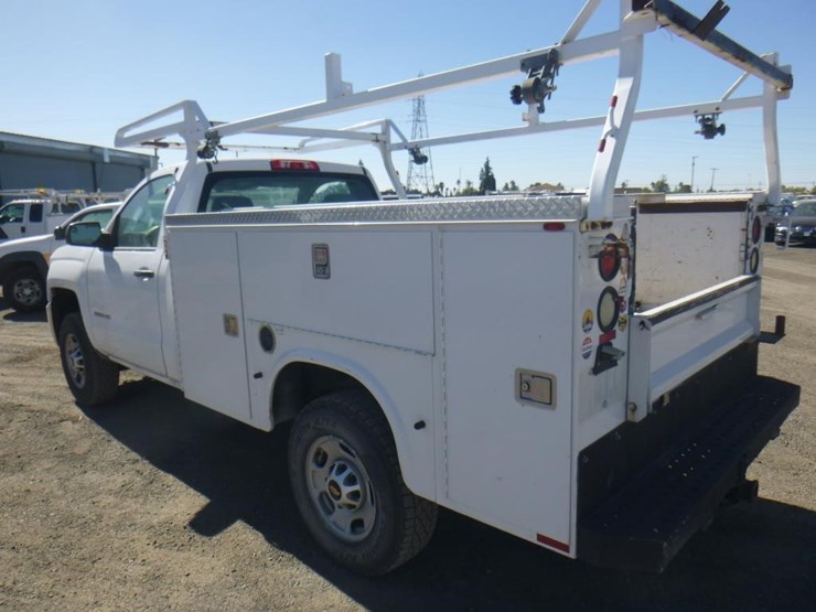2016-chevrolet-2500hd-image-5