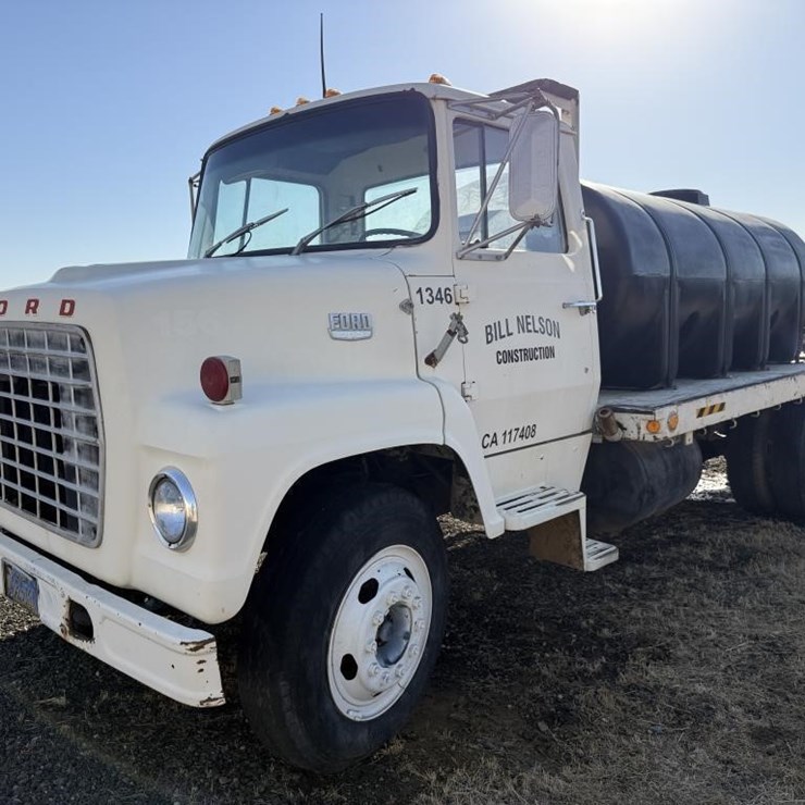 FORD F700
