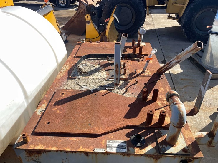 #1838-•-pabco-300-gallon-steel-hydraulic-image-10
