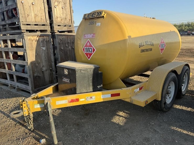 2019-lee-fuel-tank-trailer-image-1
