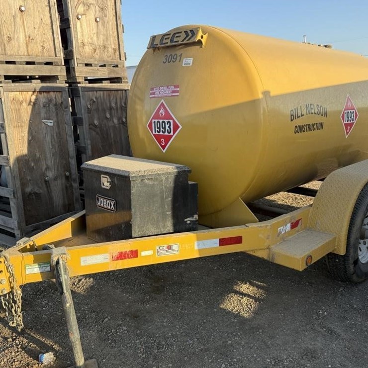 2019 Lee Fuel Tank Trailer