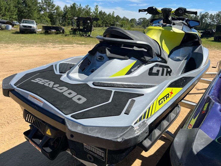 2019-sea-doo-gtr-x-230-&-2021-sea-doo-rxt-x-300-w/-2026-magic-tilt-dual-pwc-trailer-image-9