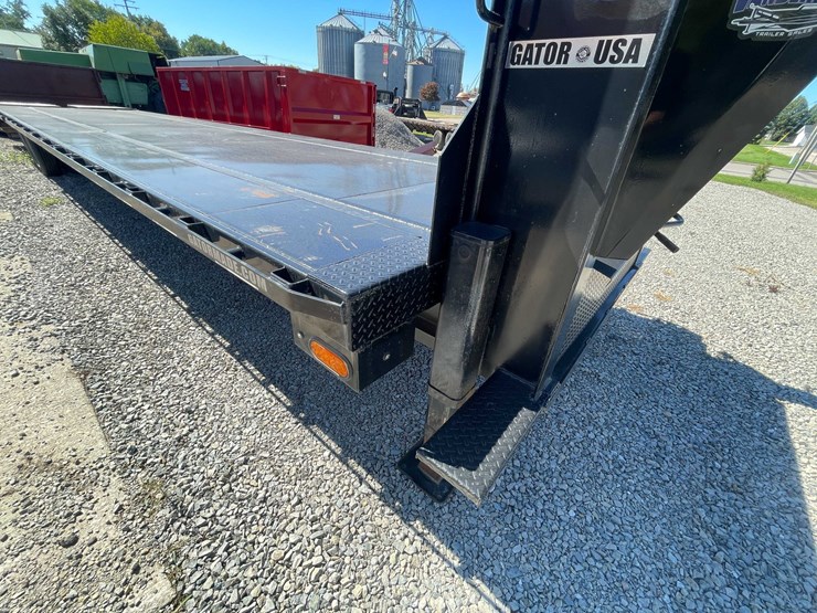 #640-•-2023-gator-gooseneck-trailer-(has-wi-prior-salvage-title)-(seymour,-wi)-image-22