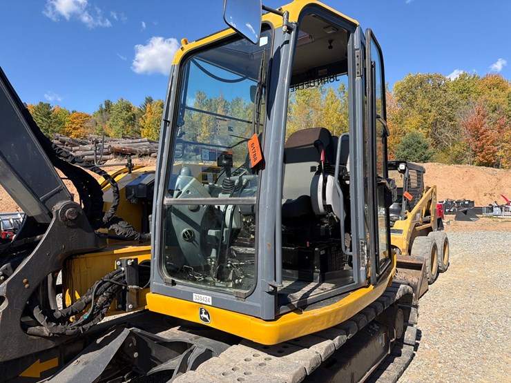 deere-85g-image-16