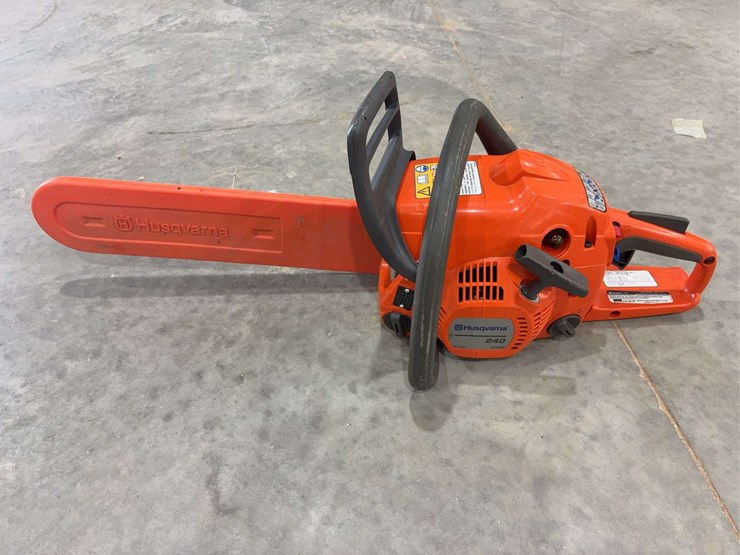 husqvarna-240x-torque-chainsaw-w/blade-guard-image-5