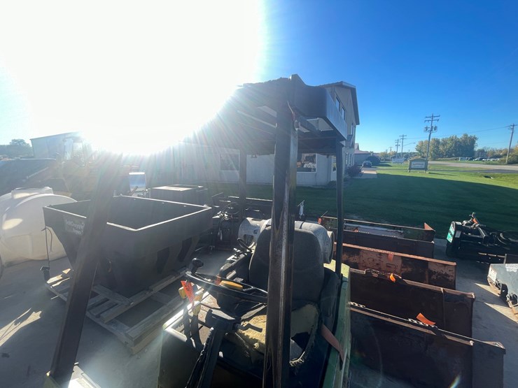 #1798-•-clark-lp-forklift-image-15
