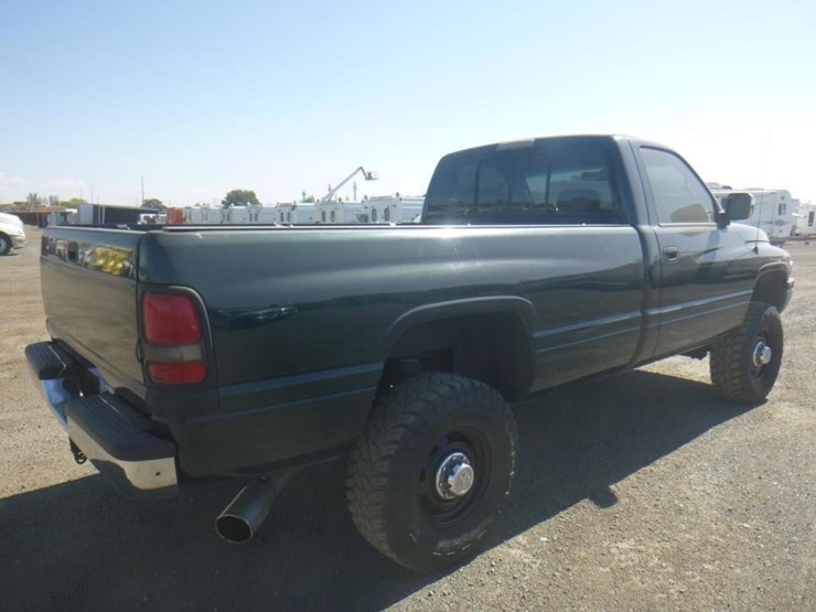 1994-dodge-ram-2500-image-3