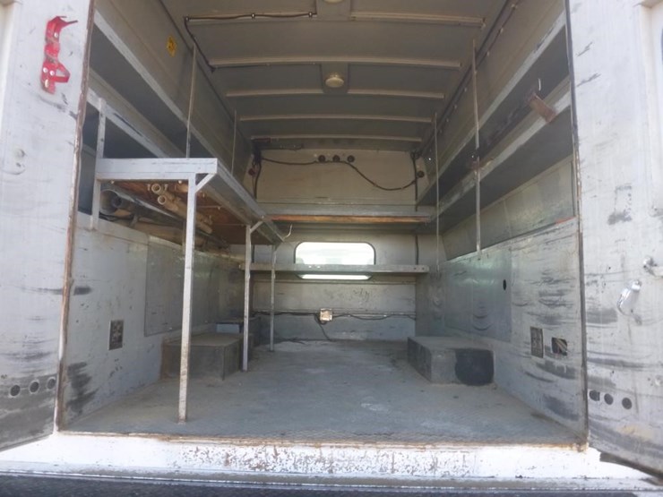 2011-ford-f550-image-7