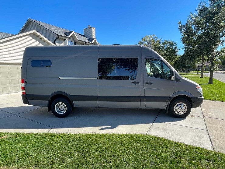 #525-•-2012-mercedes-benz-sprinter-(title-in-delay)-(green-bay,-wi)-image-4