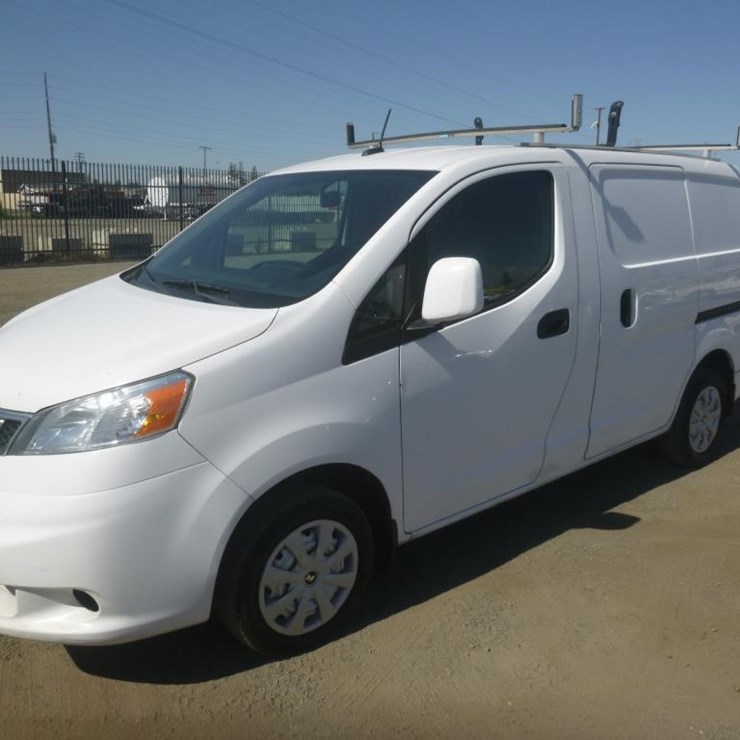 2015 NISSAN NV200