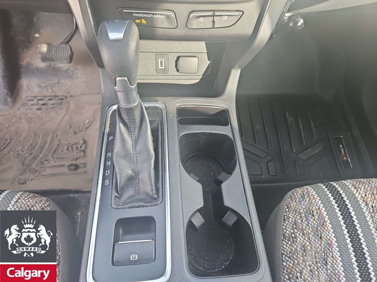 2017-ford-escape-se-image-20