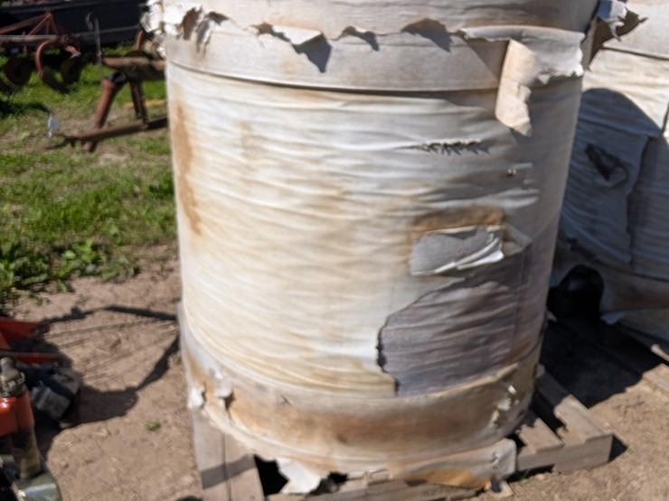 #4071-•-round-225-gallon-tote-image-1