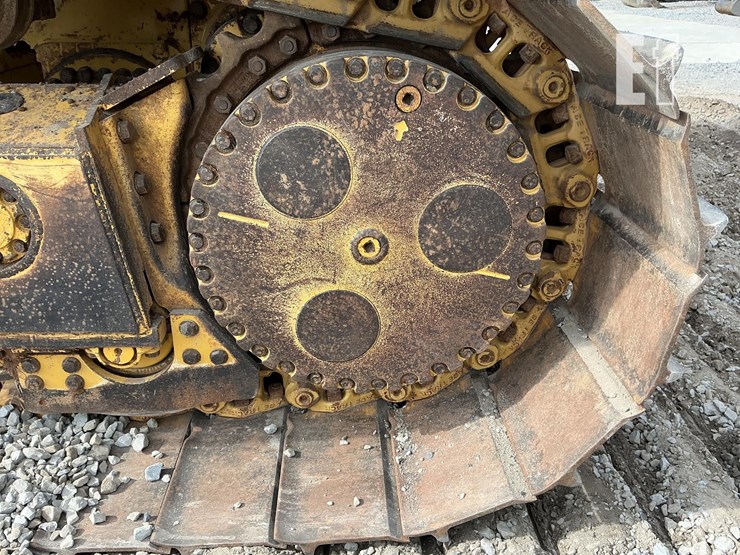 2019-deere-750k-lgp-image-12