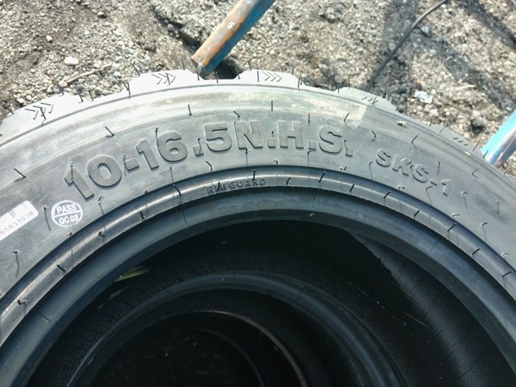 forerunner-12-16.5-n.h.s.-tires-(4-pcs)-image-2